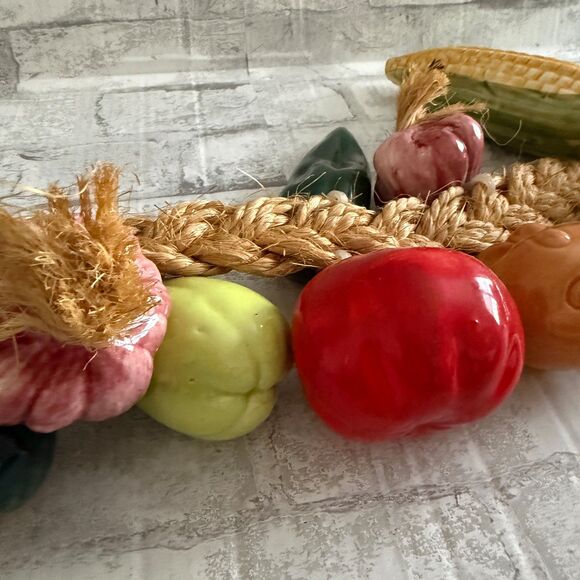 Vtg Ceramic Hanging Vegetables Ristra Braided Rope Kitchen Wall Decor Art - Picture 3 of 8